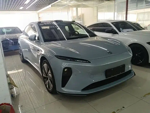 Nio ET5 — Фото автомобиля 3