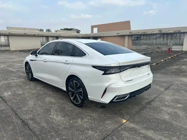 Chery Arrizo 8 — Фото автомобиля 7