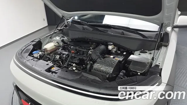 Hyundai Kona Kona (SX2) Бензин 1.6 турбо 2WD — Фото автомобиля 6