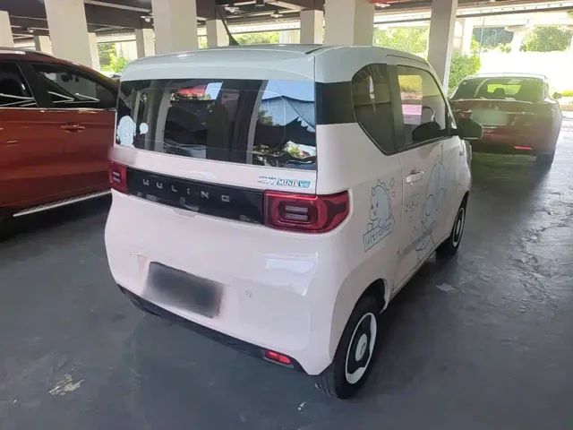 Wuling Hongguang Mini EV — Фото автомобиля 6
