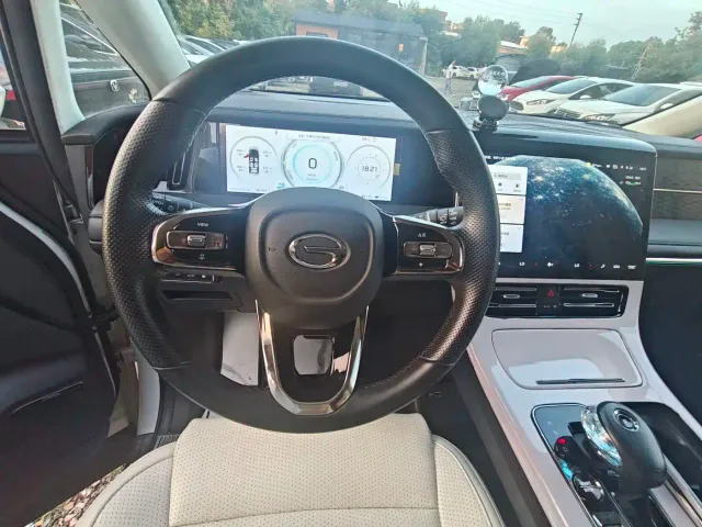GAC Trumpchi E9 — Фото автомобиля 4