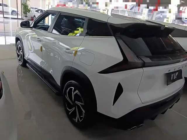 Geely Boyue — Фото автомобиля 4