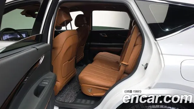 Genesis GV80 2.5T Бензин AWD — Фото автомобиля 9
