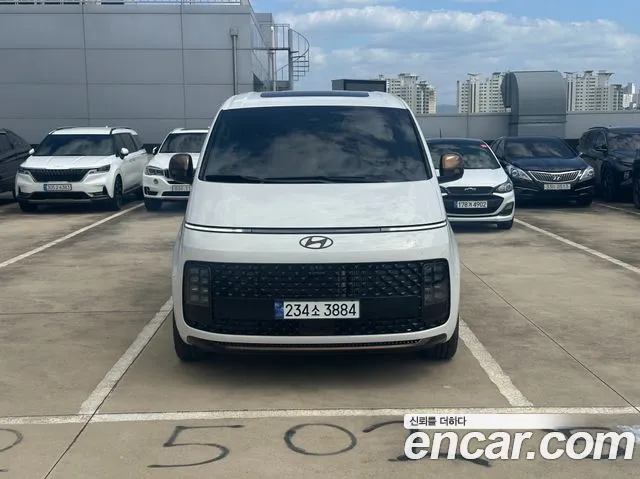 Hyundai Staria Staria — Фото автомобиля 3
