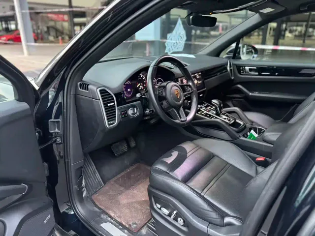 Porsche Cayenne New Energy 2021 Cayenne E-Hybrid 2.0T — Фото автомобиля 4