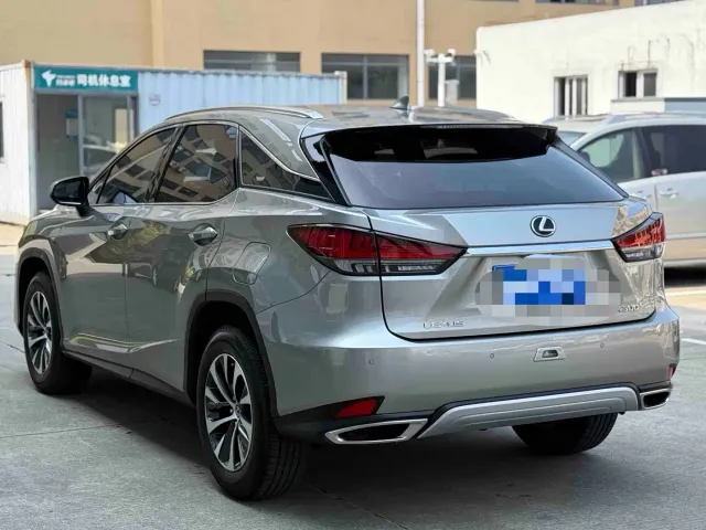 Lexus RX — Фото автомобиля 9