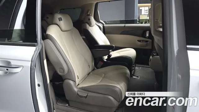 Kia Carnival 4th Gen — Фото автомобиля 18