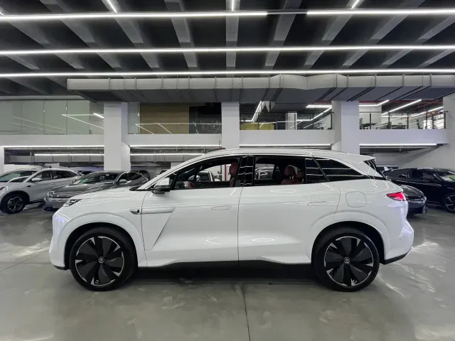 BYD Tang L — Фото автомобиля 3