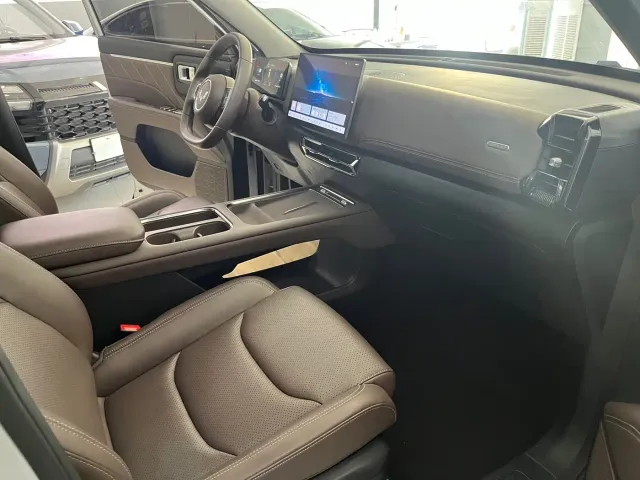 Wuling Starlight 560 — Фото автомобиля 11
