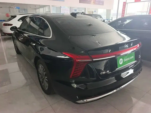 Hongqi H5 — Фото автомобиля 4