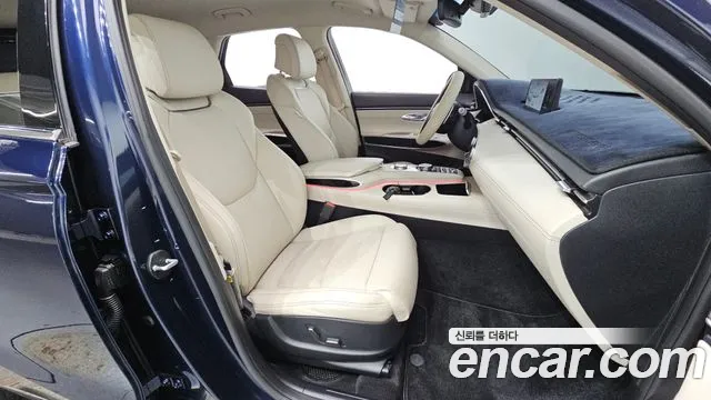 Genesis GV70 — Фото автомобиля 11