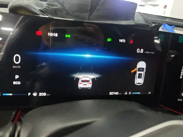 Changan X5 Plus — Фото автомобиля 14
