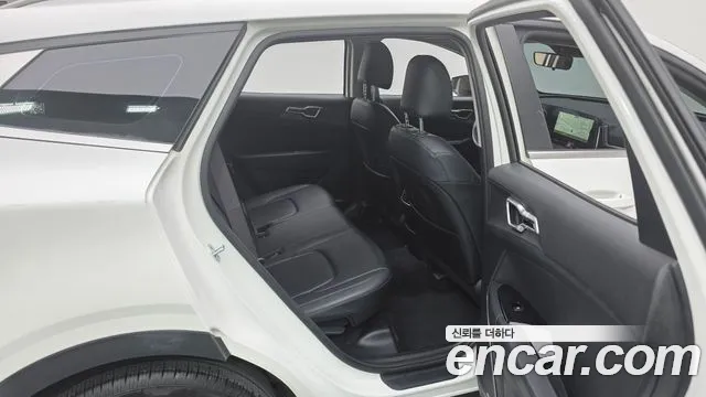 Kia Sportage Sportage 5-е поколение Дизель 2.0 2WD — Фото автомобиля 11