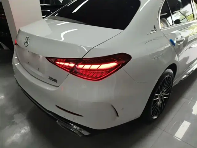 Mercedes-Benz C-Class — Фото автомобиля 7