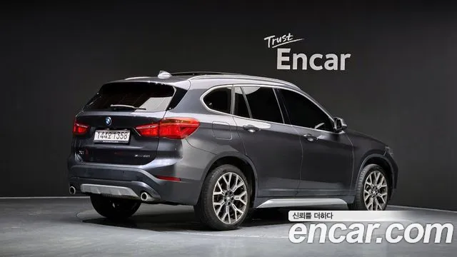 BMW X1 — Фото автомобиля 2