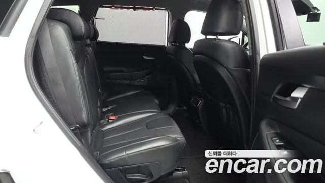 Hyundai Santa Fe Santa Fe (New) — Фото автомобиля 18