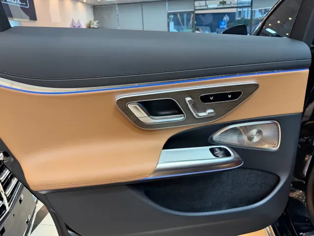 Mercedes-Benz E-Class — Фото автомобиля 9