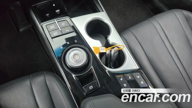 Kia K8 Hybrid — Фото автомобиля 9