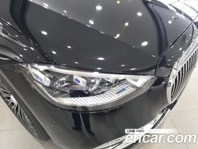 Mercedes-Benz S-Class — Фото автомобиля 12