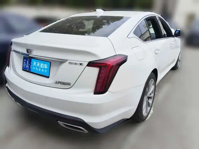 Cadillac CT5 — Фото автомобиля 2