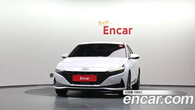 Hyundai Avante CN7 — Фото автомобиля 3