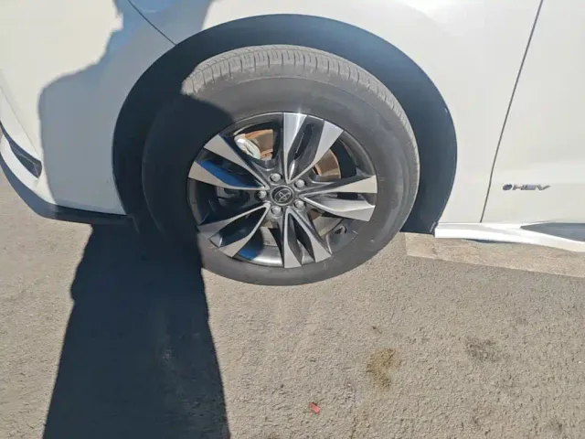 Toyota Granvia — Фото автомобиля 22