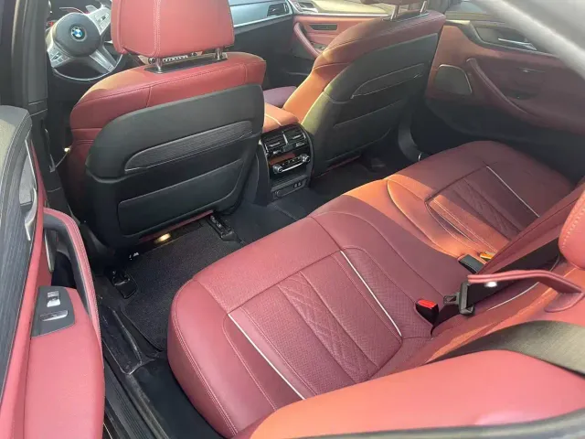 BMW 5 Series — Фото автомобиля 3