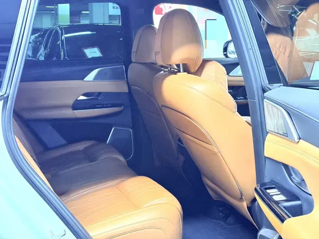 Xpeng G9 — Фото автомобиля 6
