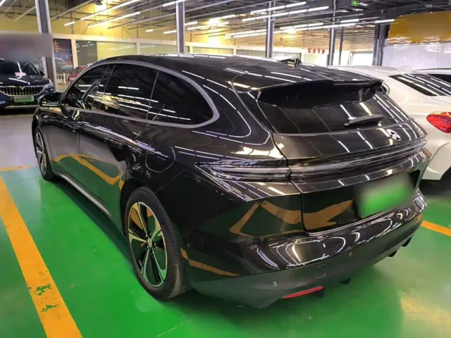 Nio ET5 Touring — Фото автомобиля 4
