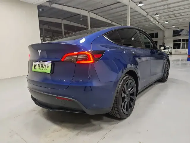 Tesla Model Y 2022 Facelift Rear-Wheel Drive Version — Фото автомобиля 4