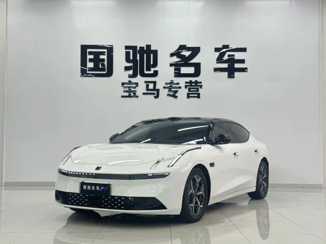 Фотография автомобиля — Lynk & Co 10 EM-P