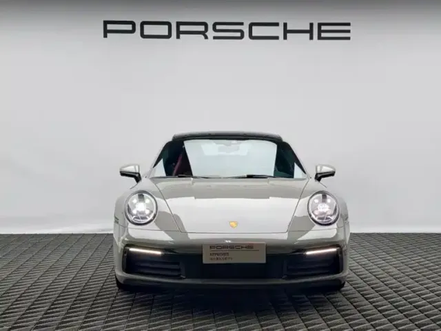 Porsche 911 — Фото автомобиля 3