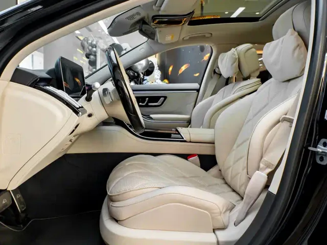 Mercedes-Benz Maybach S-Class — Фото автомобиля 25