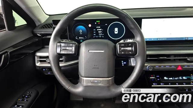 Hyundai Grandeur Grandeur (GN7) 2.5 Бензин 2WD — Фото автомобиля 13