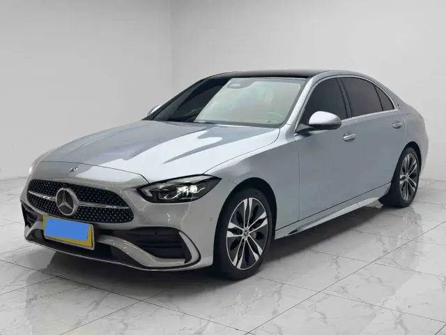 Фотография автомобиля — Mercedes-Benz C-Class