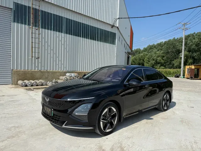 Wuling Starlight — Фото автомобиля 2
