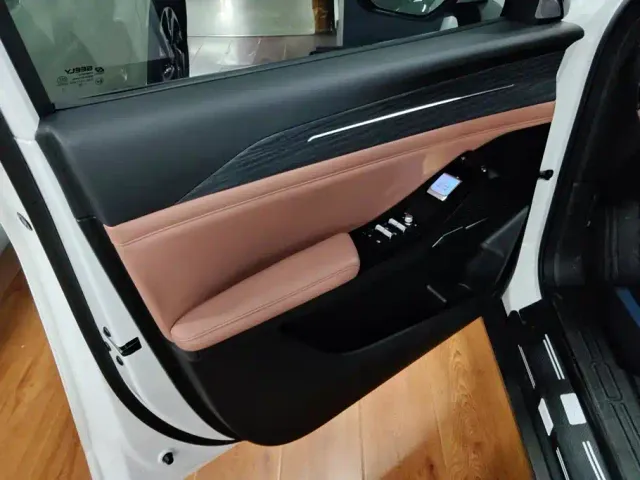 Geely Galaxy L6 — Фото автомобиля 7