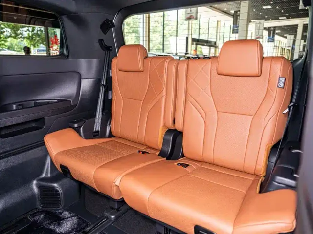 Toyota Vellfire — Фото автомобиля 15