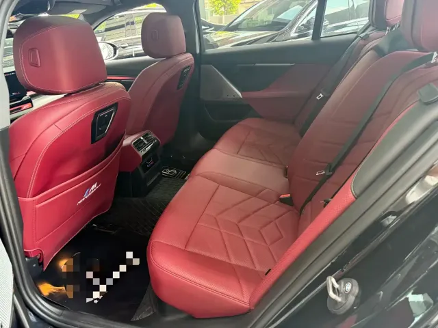 BMW 5 Series — Фото автомобиля 5