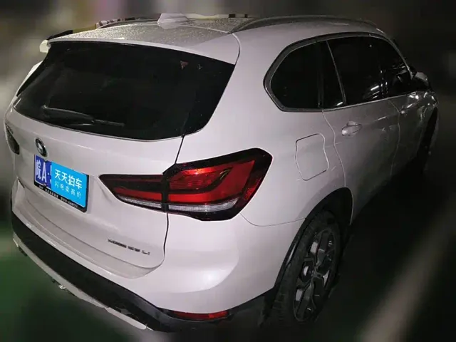 BMW X1 — Фото автомобиля 2