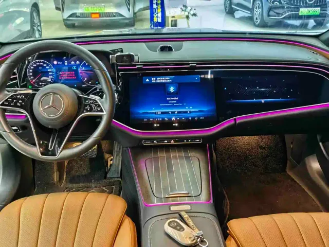 Mercedes-Benz E-Class — Фото автомобиля 7