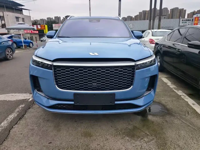 Li Auto ONE — Фото автомобиля 2