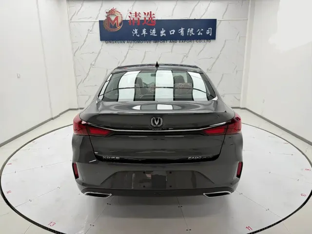 Changan Eado — Фото автомобиля 5