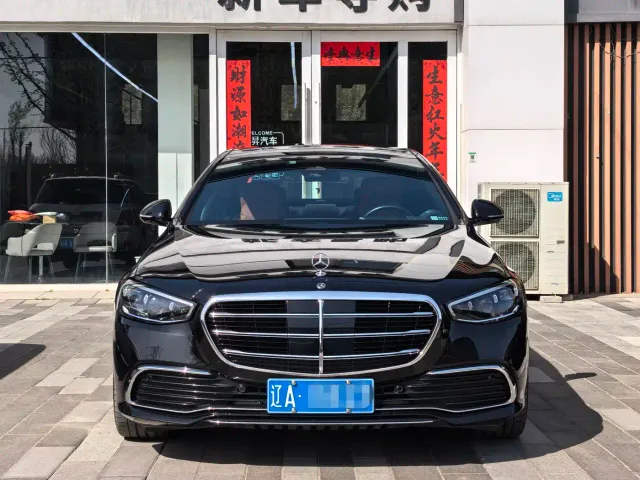 Mercedes-Benz S-Class — Фото автомобиля 2