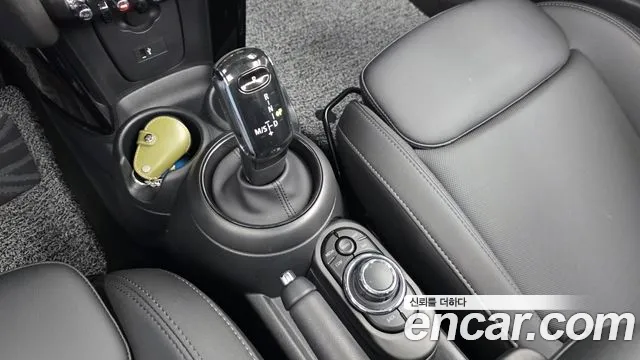 Mini Cooper Convertible — Фото автомобиля 9