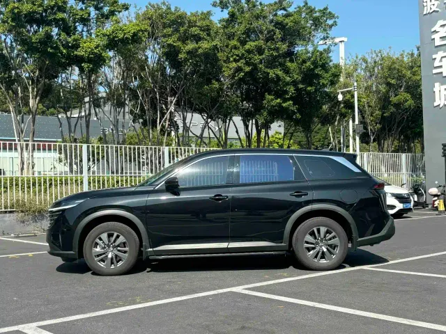Nissan Terra — Фото автомобиля 6