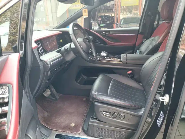 GAC Trumpchi M8 — Фото автомобиля 12