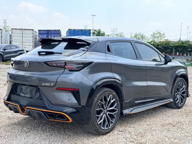 Changan UNI-T — Фото автомобиля 10