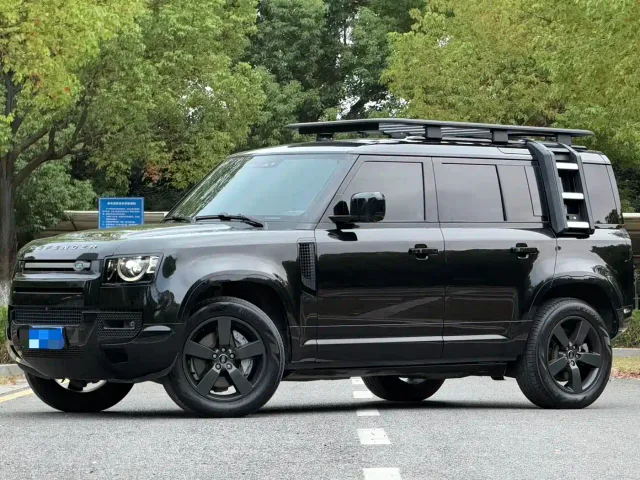 Фотография автомобиля — Land Rover Defender
