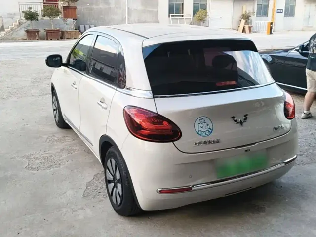 Wuling Bingo — Фото автомобиля 4